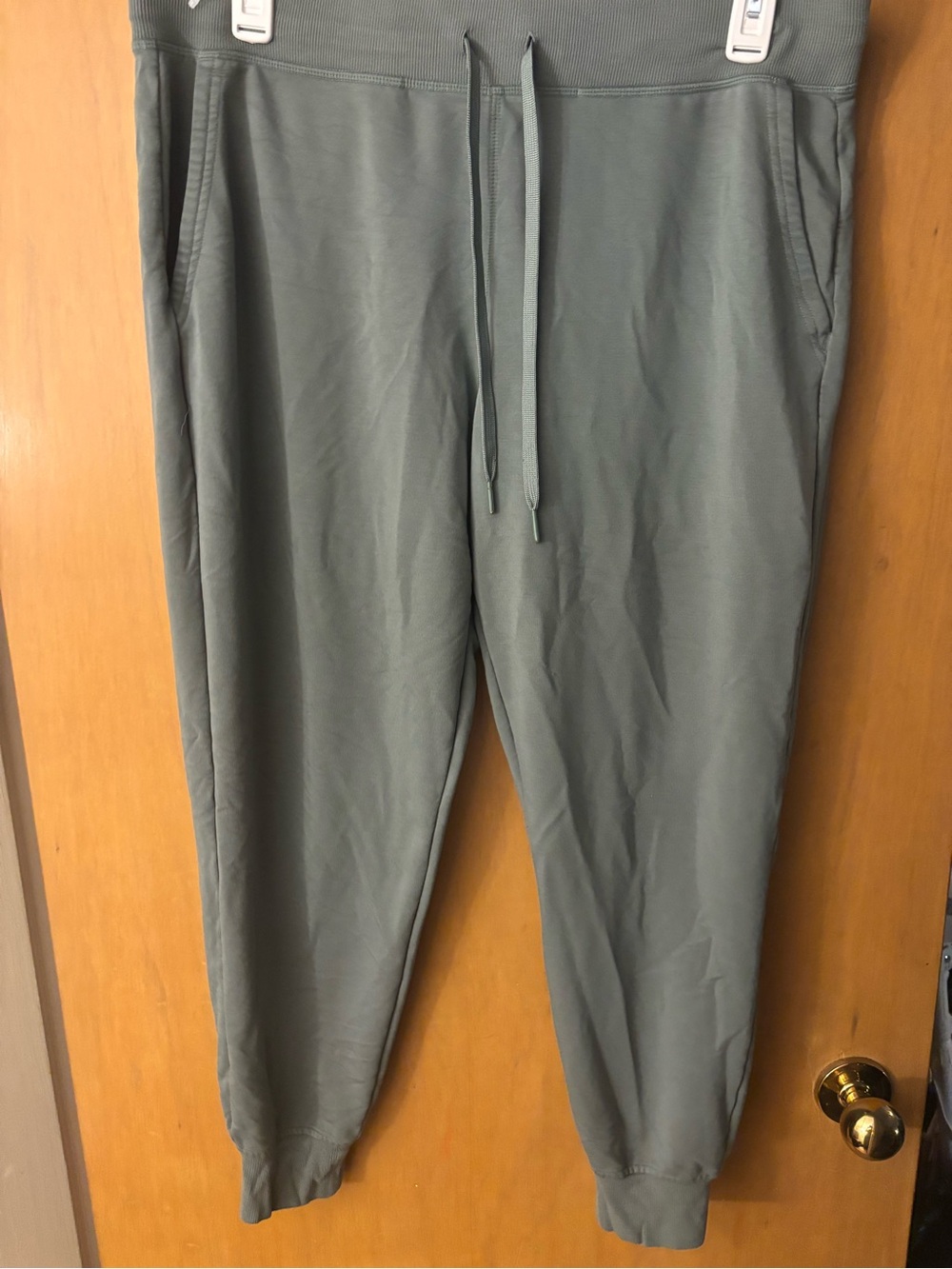 Women’s sketchers joggers